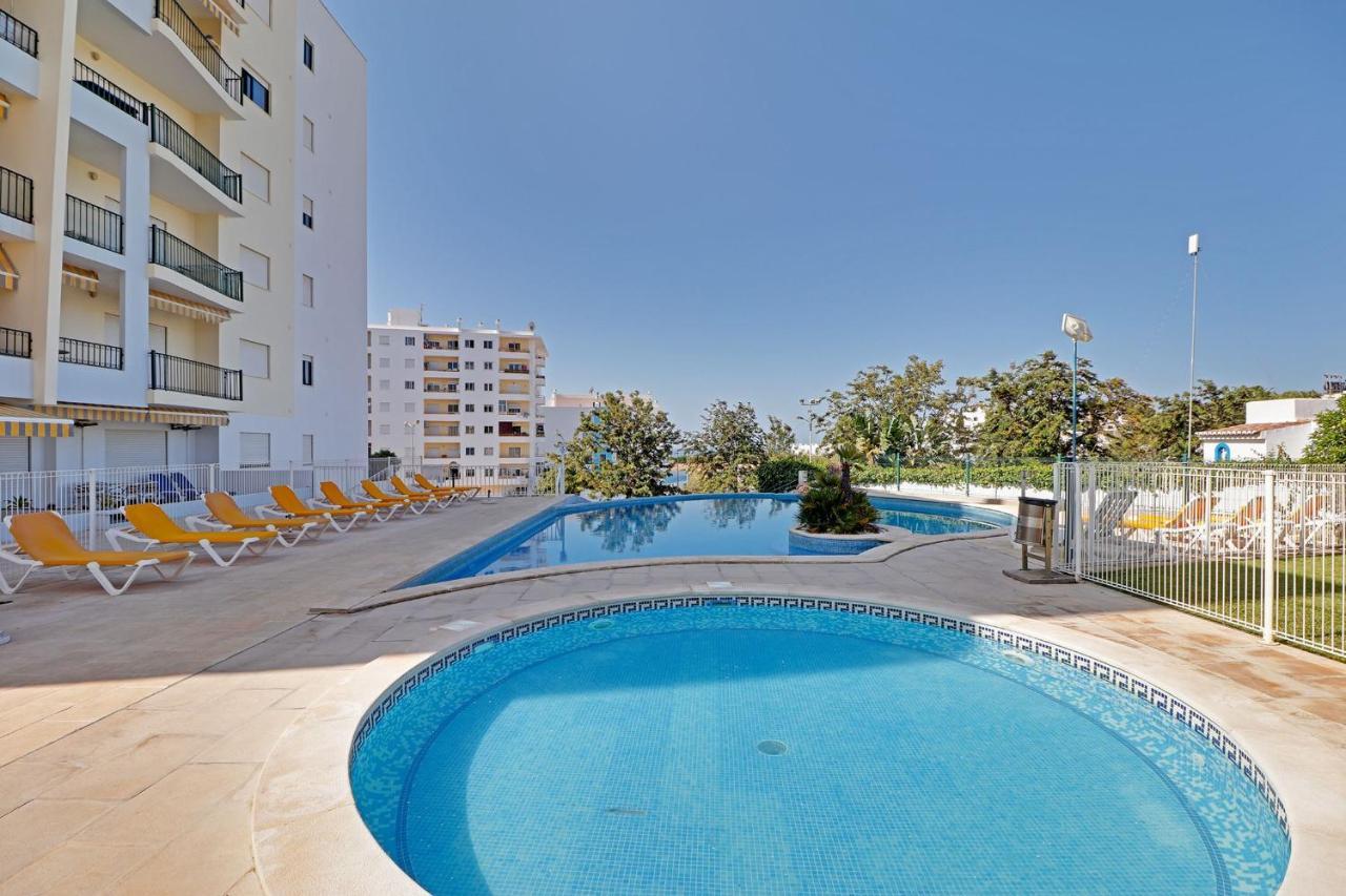 Armacao de Pera Central by Homing Exterior foto